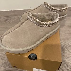 UGG Tasman Slipper Goat Color (Women’s Size 6)